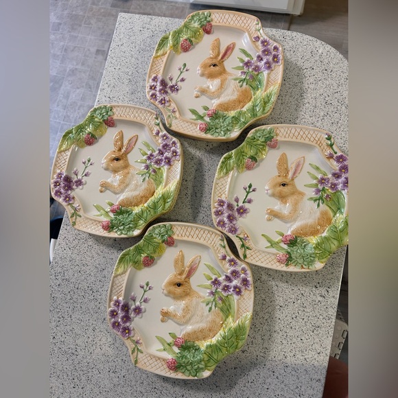 Floral Bunny Ceramic Dinner Plates Set - Picture 1 of 3